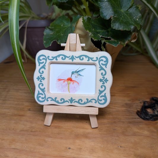 Hummingbird on Flower – Baroque Wooden Frame – Miniframed